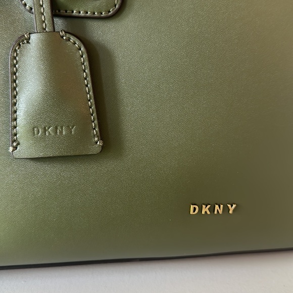 DKNY ✨ NWT Megan Leather Tote // Army Green - Picture 8 of 13